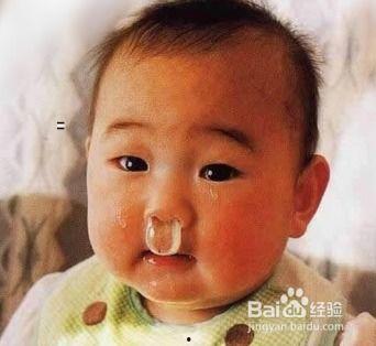 爆料宝宝抠鼻子视频播放,网友直呼可爱到爆